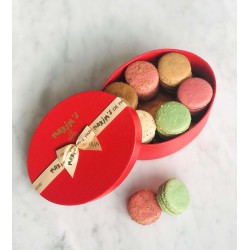 Luxury Gift-box 12 macarons " Les Incontournables"-Macarons-Maxim's shop