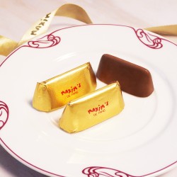 Boite métal Le Groom Maxim’s | 10 giandujas-Chocolats-Maxim's shop