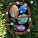 Pink mini-egg tin - Milk chocolate cereal pearls